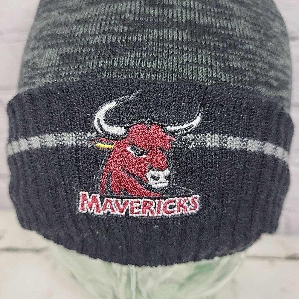 Colorado Mesa Mavericks Hat Under Armour Beanie Black Gray Digital Print One Sz - Picture 2 of 8
